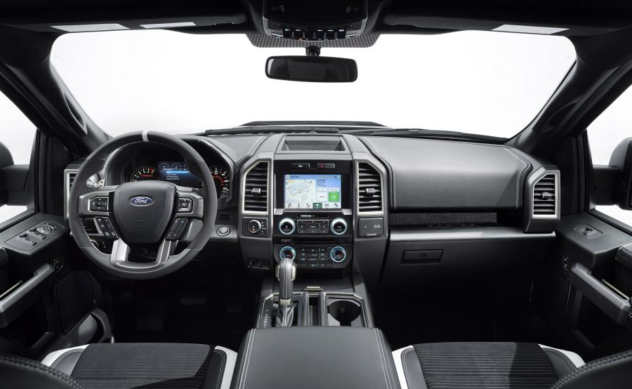  Ford F-150 Raptor 2015 года  (фото 7 из 31)